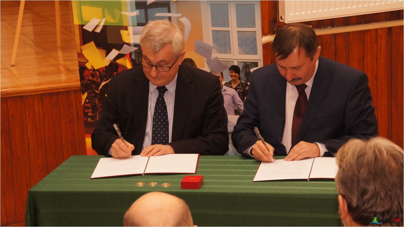 Powstała Fundacja wspierająca zdolnych uczniów LO im. Czarnieckiego