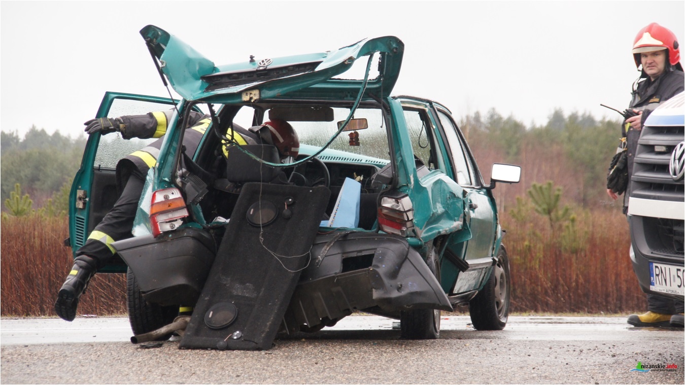 Kolizja na DK77
