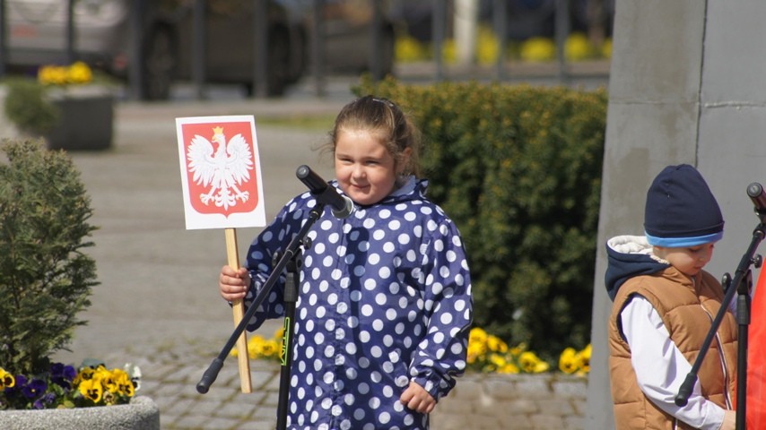 Najmłodsi uczcili narodowe święto flagi