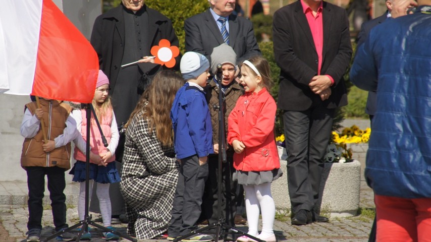 Najmłodsi uczcili narodowe święto flagi