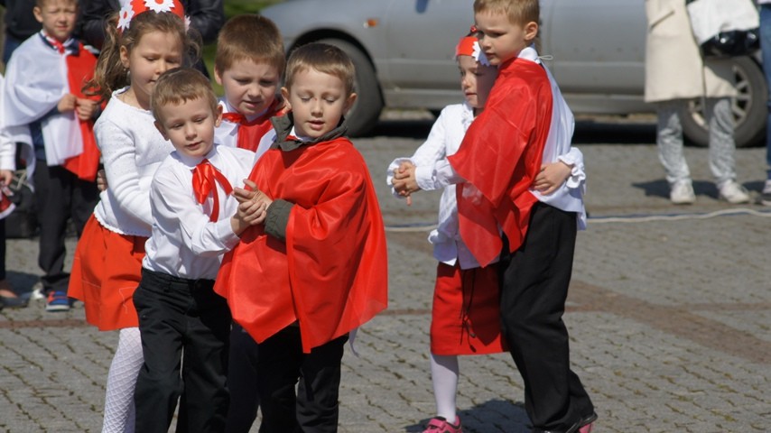 Najmłodsi uczcili narodowe święto flagi
