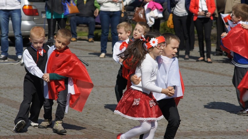 Najmłodsi uczcili narodowe święto flagi