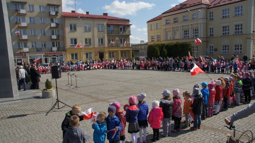Najmłodsi uczcili narodowe święto flagi