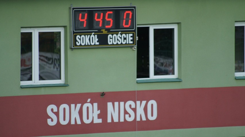 Sokół Nisko wygrał z Przełomem Besko aż 7-1