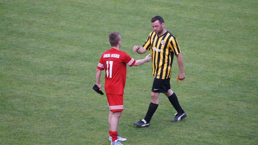 Sokół Nisko wygrał z Przełomem Besko aż 7-1