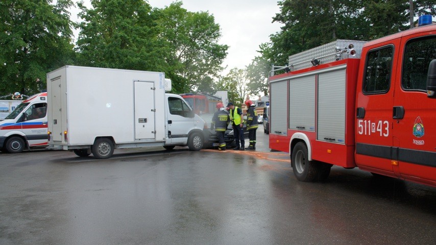 Kolizja w centrum Niska
