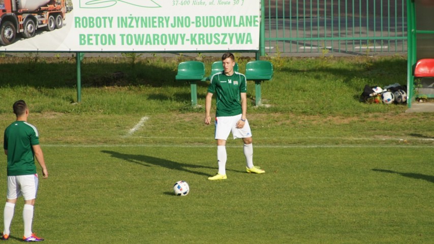 SOKÓŁ NISKO wygrywa 3-1 z LKS SKOŁOSZÓW