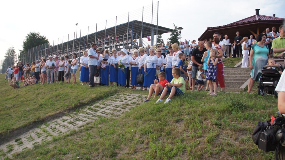 Tratwa Flisacka wpłynęła do Ulanowa [video]