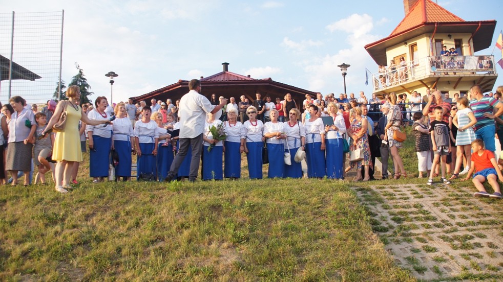 Tratwa Flisacka wpłynęła do Ulanowa [video]