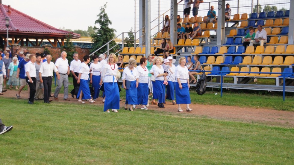 Tratwa Flisacka wpłynęła do Ulanowa [video]