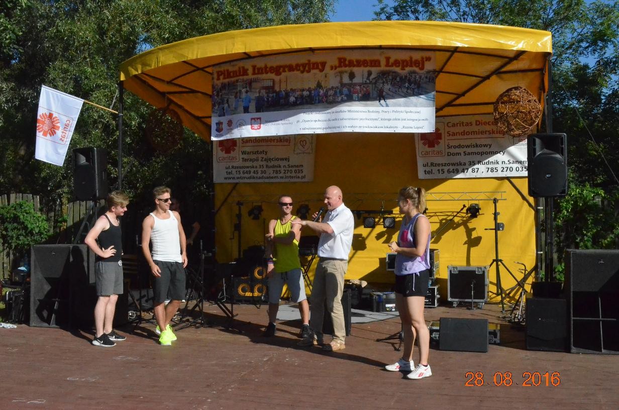 ?Razem Lepiej? - Piknik w rudnickim ośrodku Caritas Diecezji Sandomierskiej