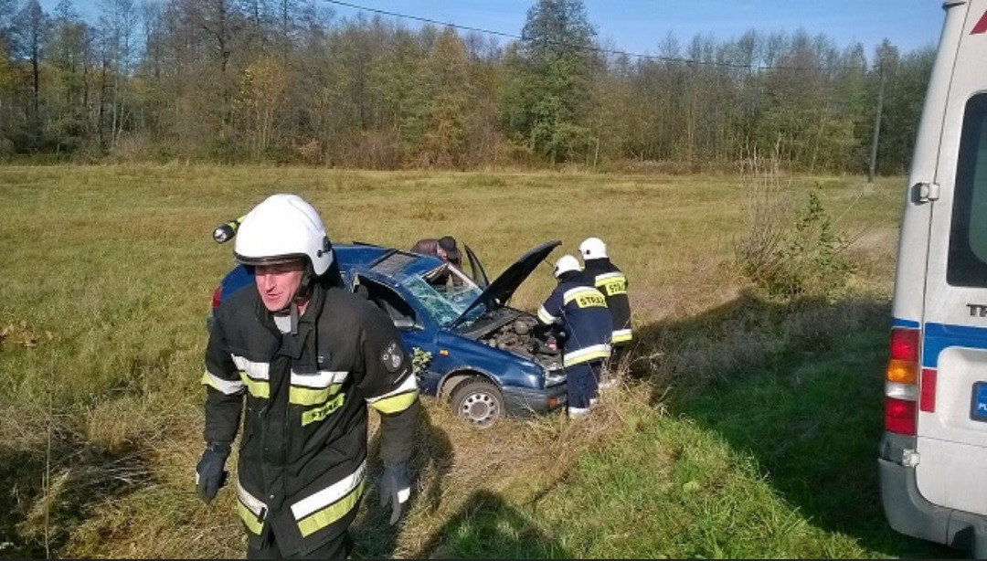 Dachowanie volkswagena w Krzeszowie