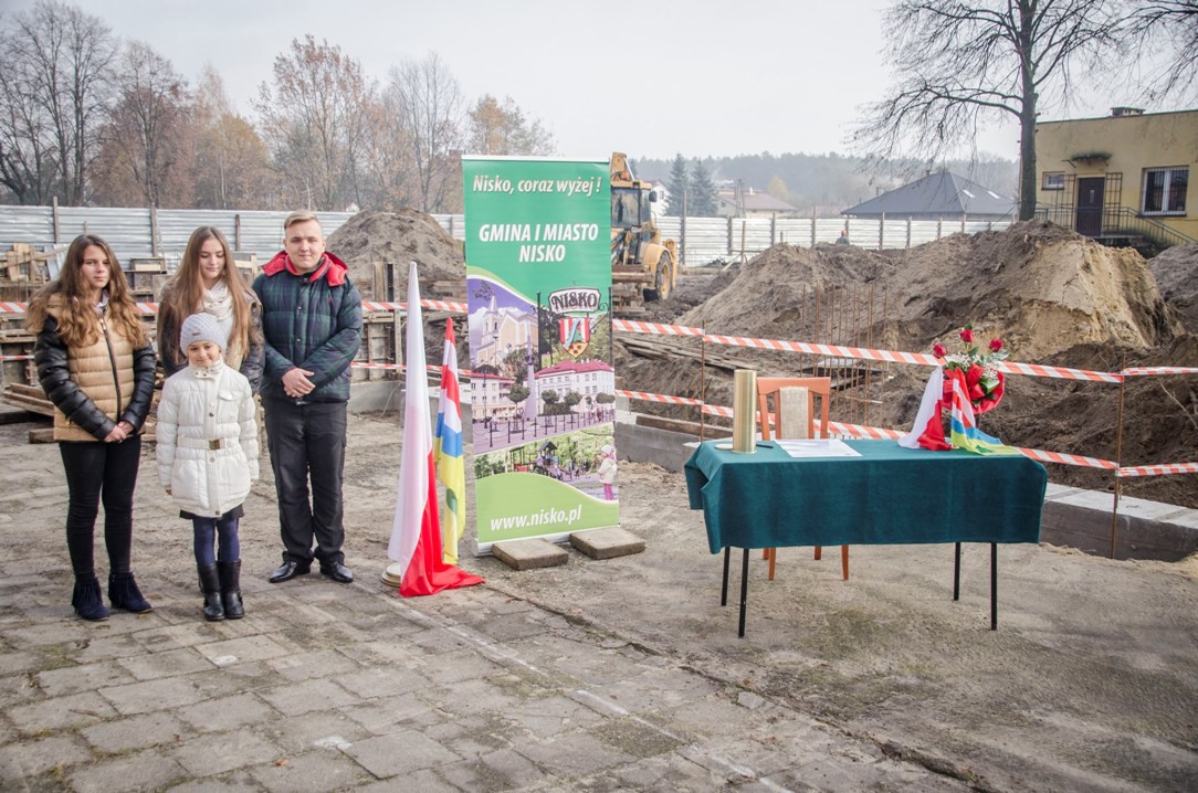 W Zarzeczu wmurowano kamień węgielny pod budowę sali gimnastycznej