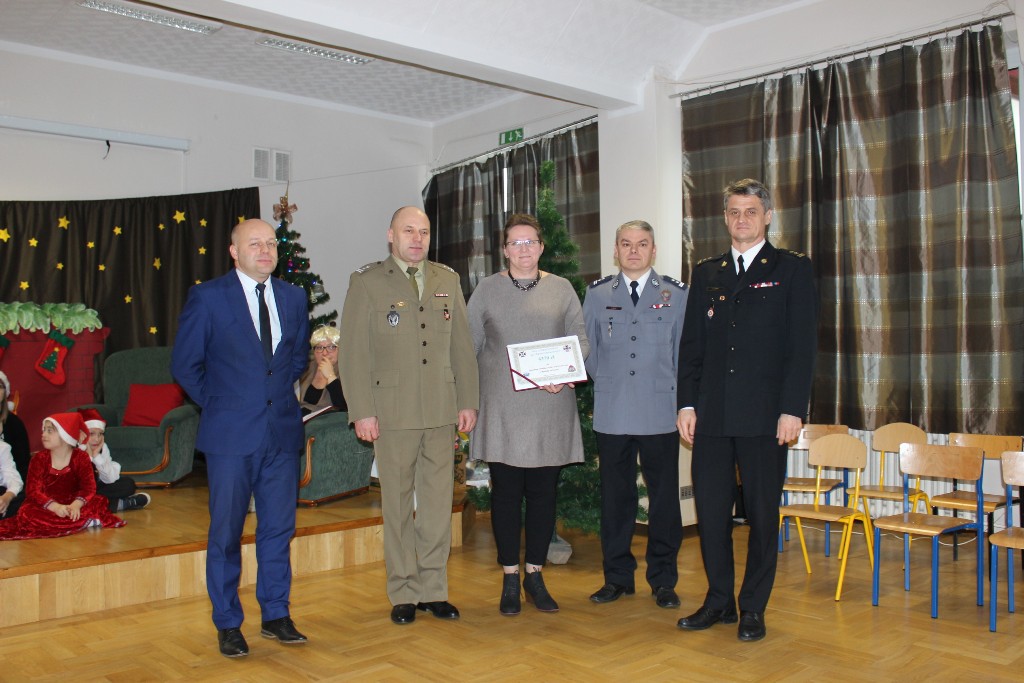Słuzby mundurowe wstparły SOSW w Rudniku