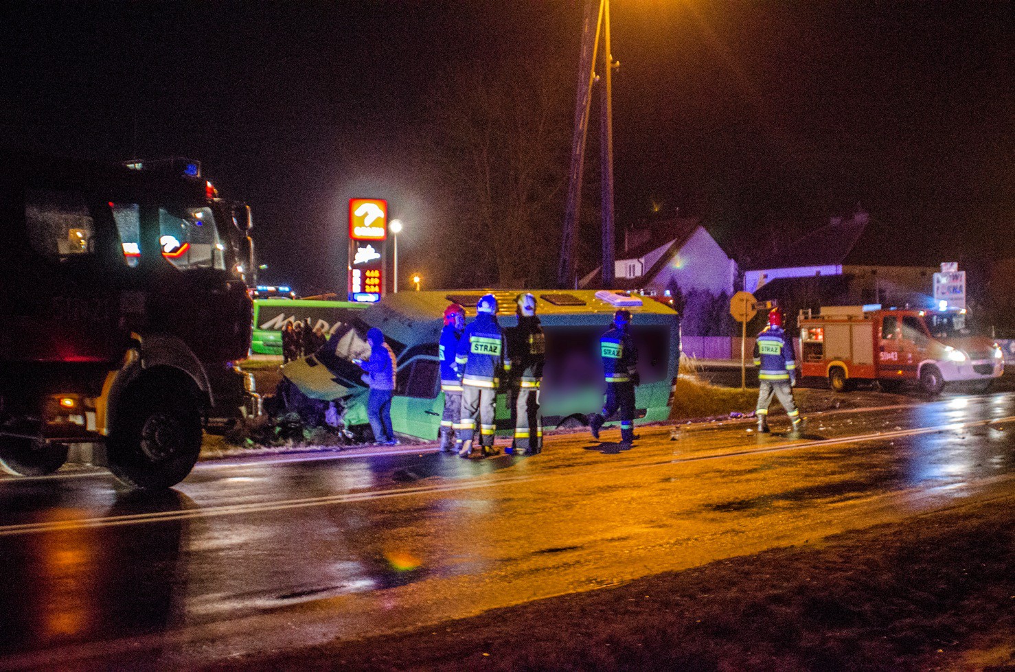 Wypadek autobusu na DK 19 ? trzy osoby ranne