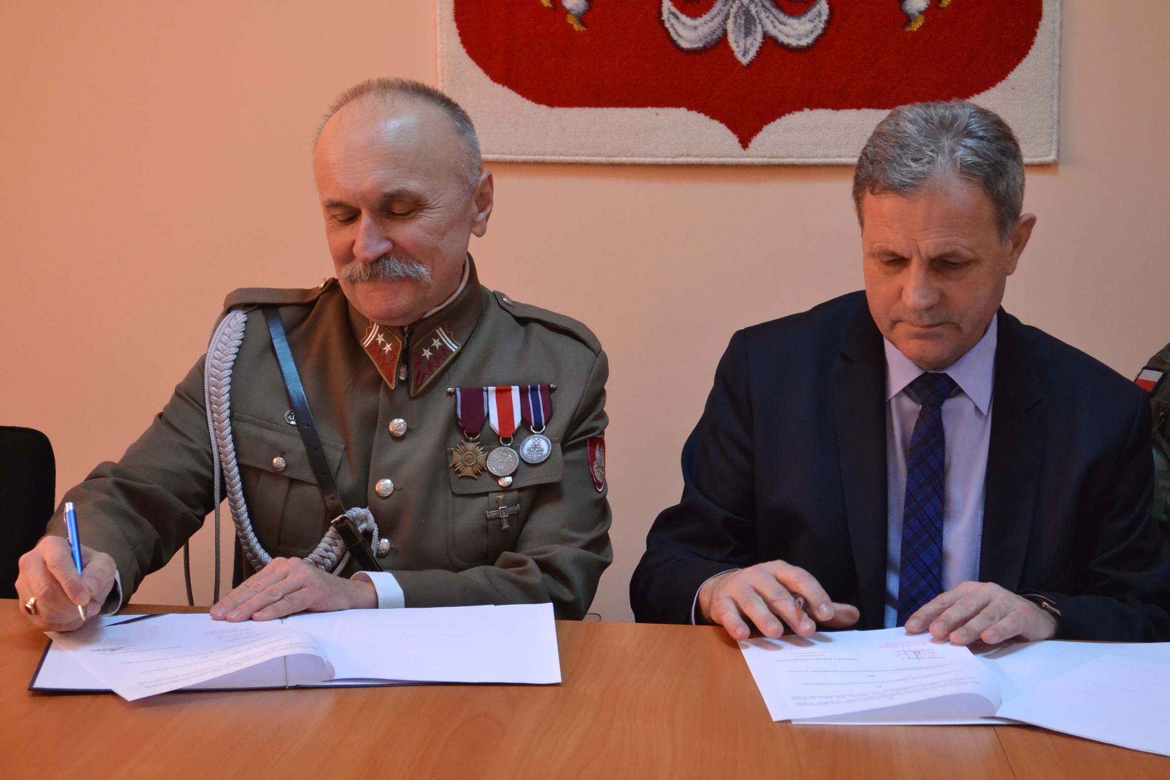 Jest umowa o współpracy pomiędzy RCEZ w Nisku a Jednostką Strzelecką ?Strzelec?
