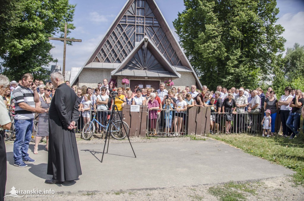 Blokada kościoła w Przędzelu