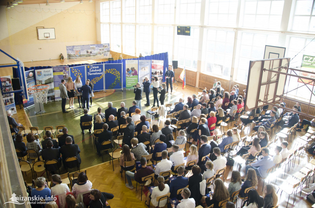 Starosta podziękował nauczycielom