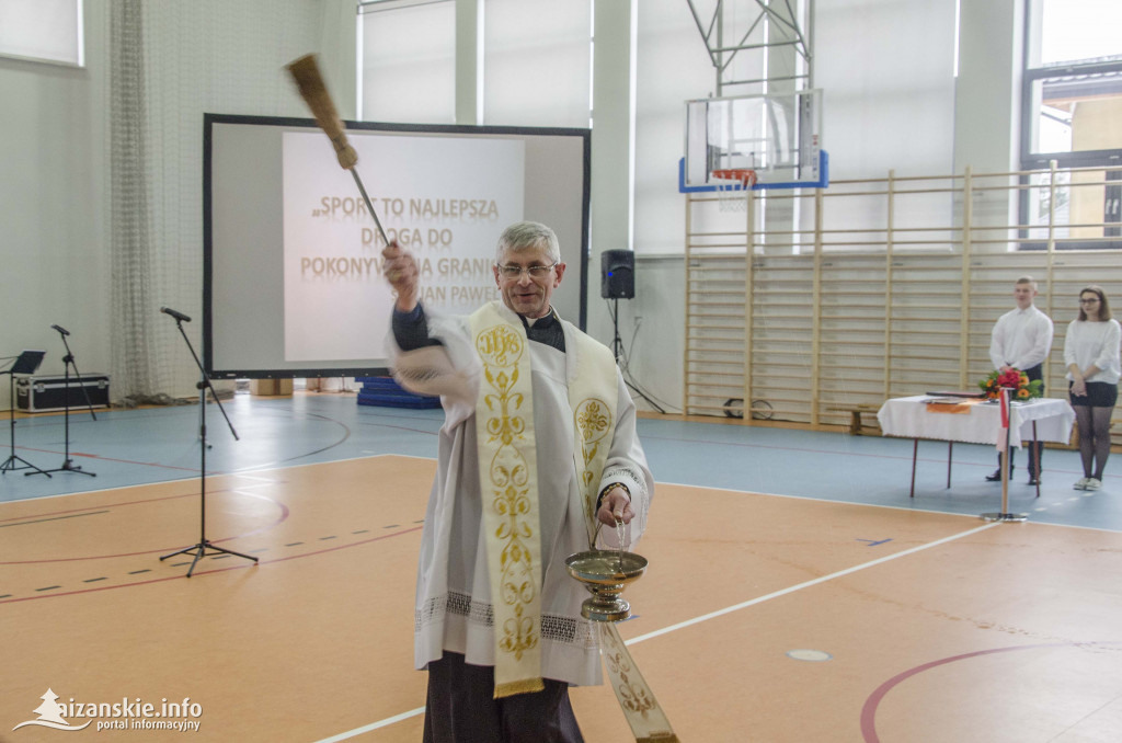 Oddano nowa halę sportową w Zarzeczu