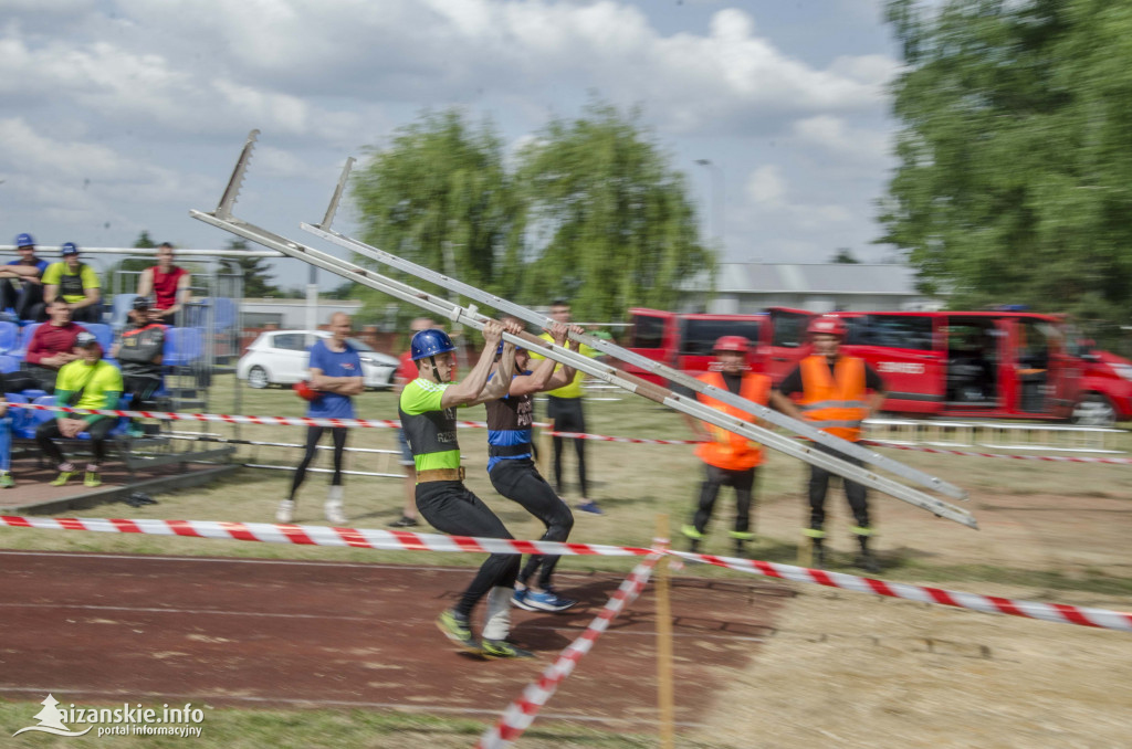 Strażacy rywalizowali na wspinalni