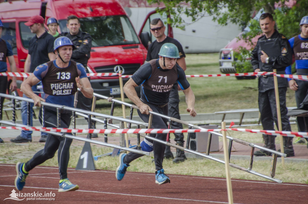 Strażacy rywalizowali na wspinalni