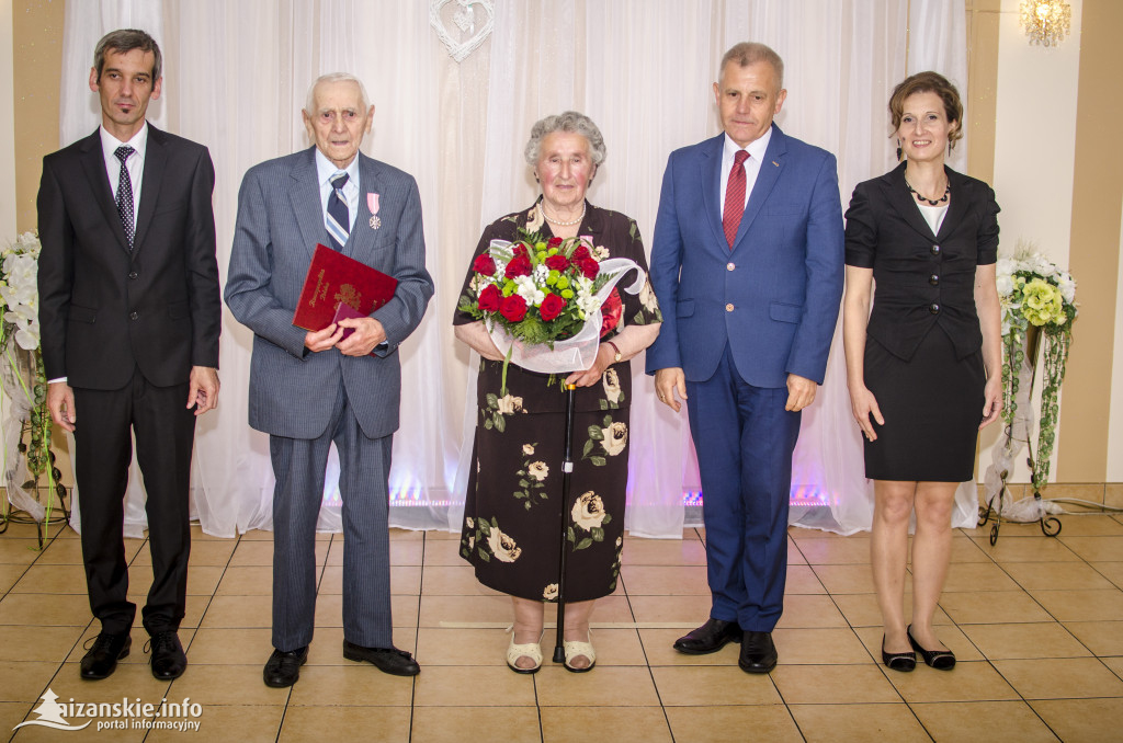 Oni przeżyli ze sobą 60 lat w małżeństwie