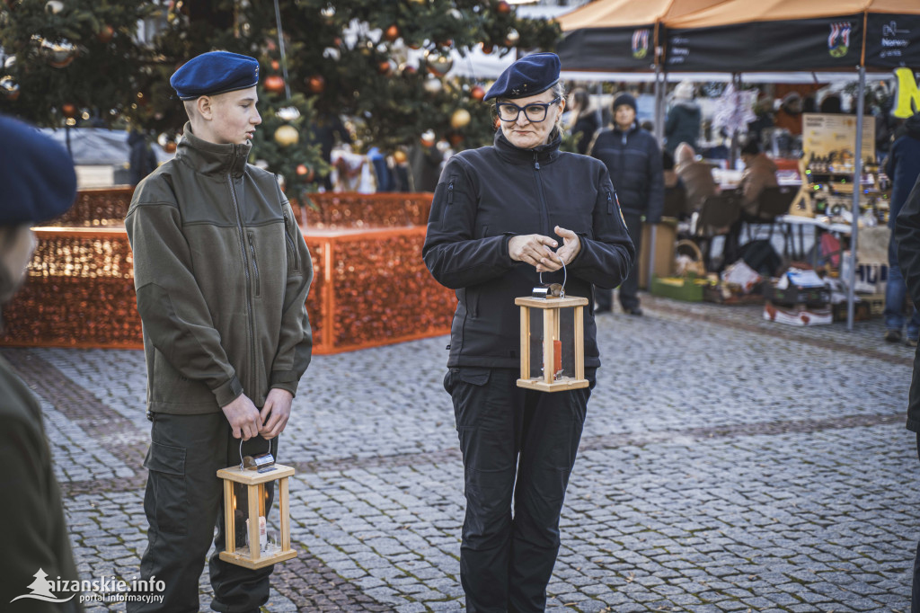 Świąteczny klimat podczas Jarmarku Bożonarodzeniowego w Nisku