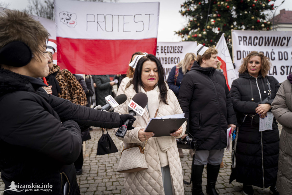 Protest w Nisku! Pracownicy szpitala wyszli na ulicę!