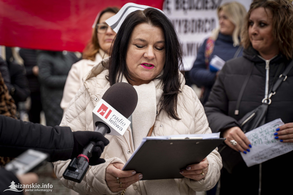 Protest w Nisku! Pracownicy szpitala wyszli na ulicę!