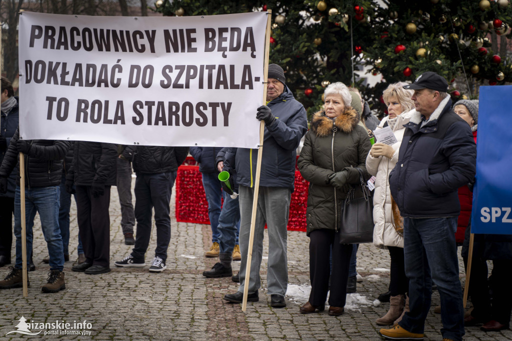 Protest w Nisku! Pracownicy szpitala wyszli na ulicę!