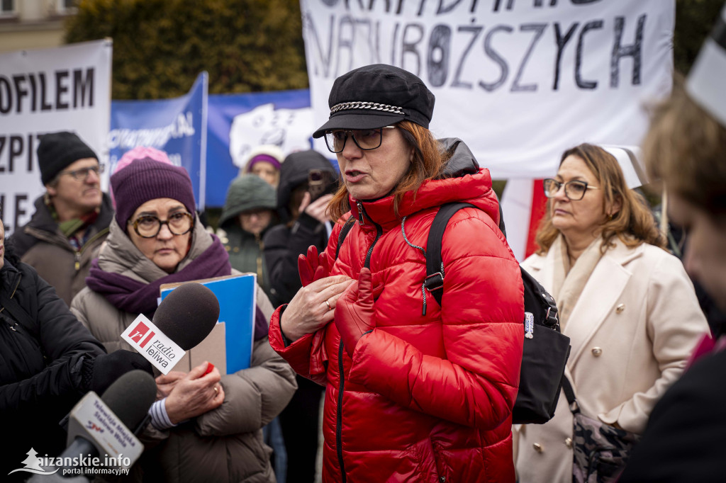 Protest w Nisku! Pracownicy szpitala wyszli na ulicę!