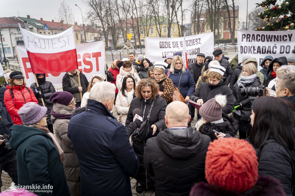 Protest w Nisku! Pracownicy szpitala wyszli na ulicę!