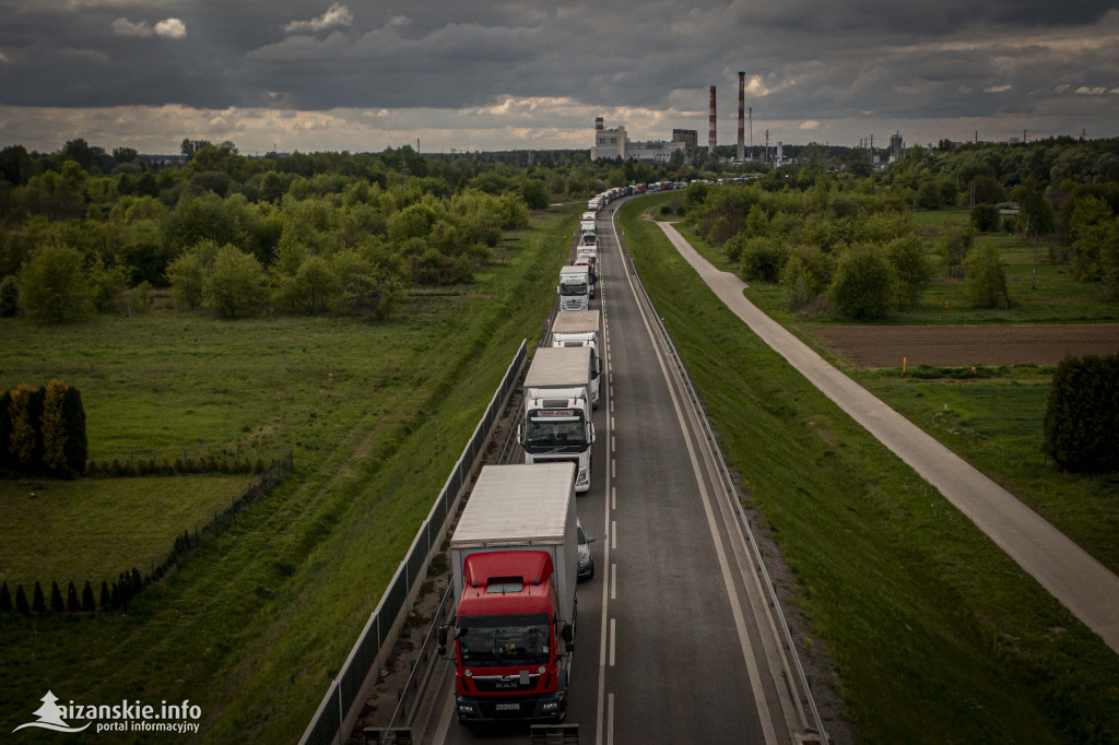 Wypadek na obwodnicy wywołał sparaliż