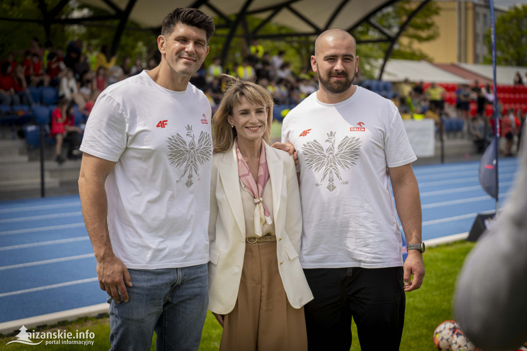 Stadion poświęcony i otwarty, ale… grać nie można