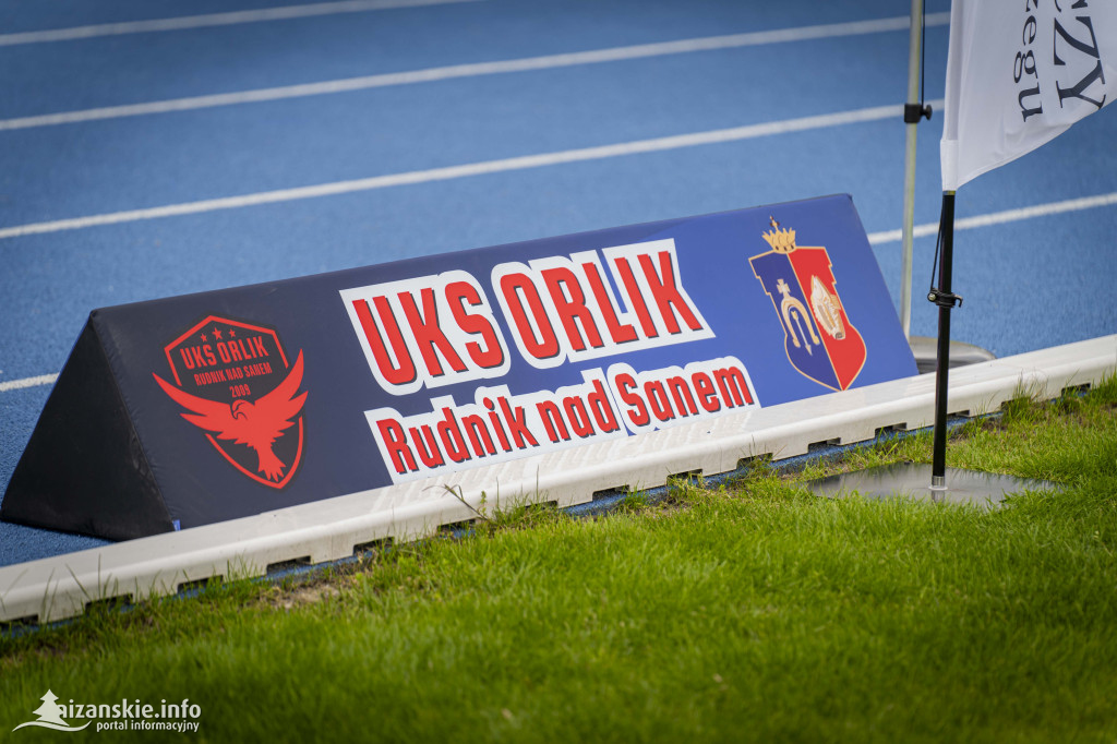 Stadion poświęcony i otwarty, ale… grać nie można