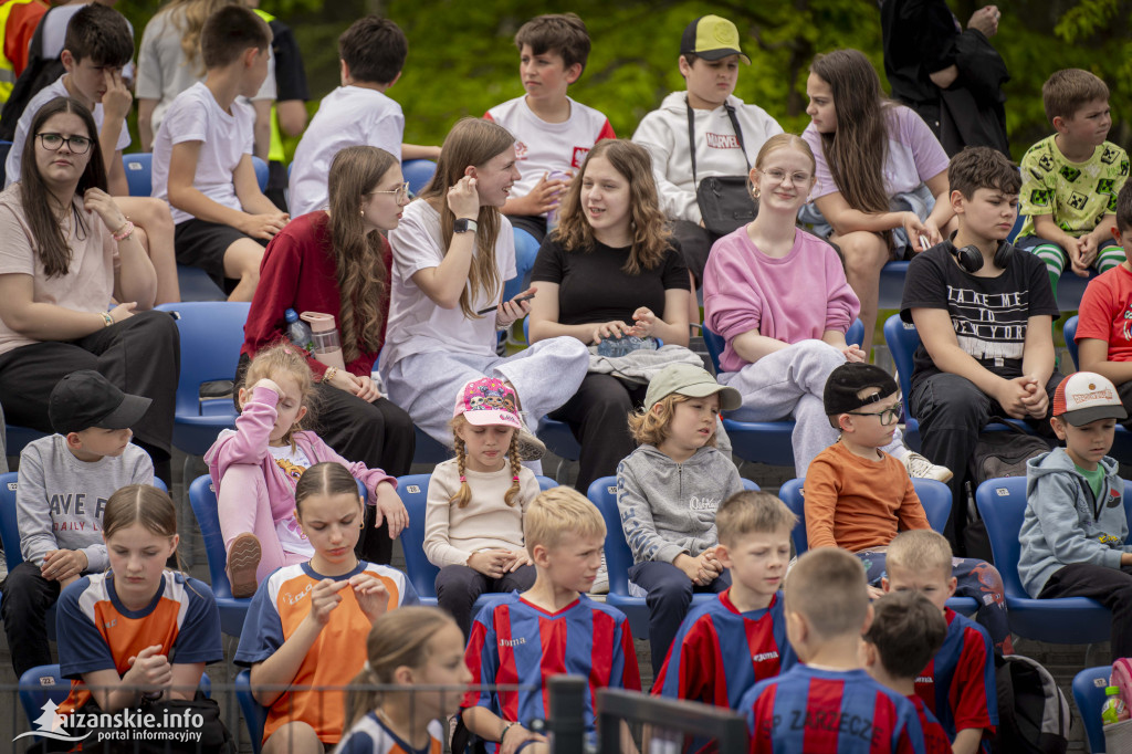 Stadion poświęcony i otwarty, ale… grać nie można
