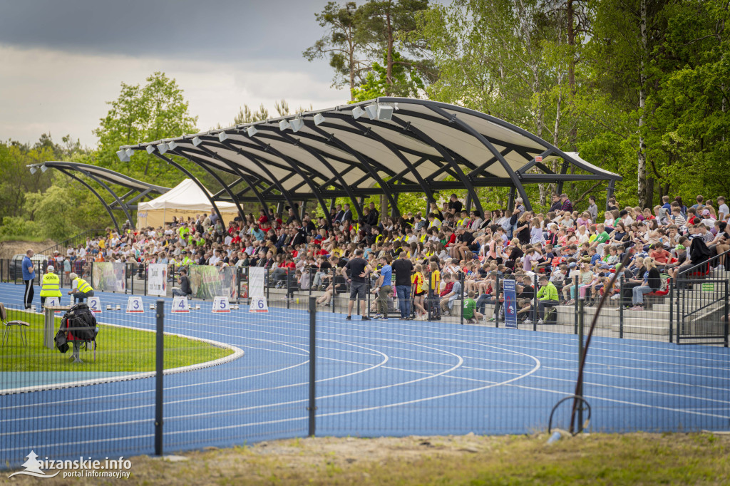 Stadion poświęcony i otwarty, ale… grać nie można
