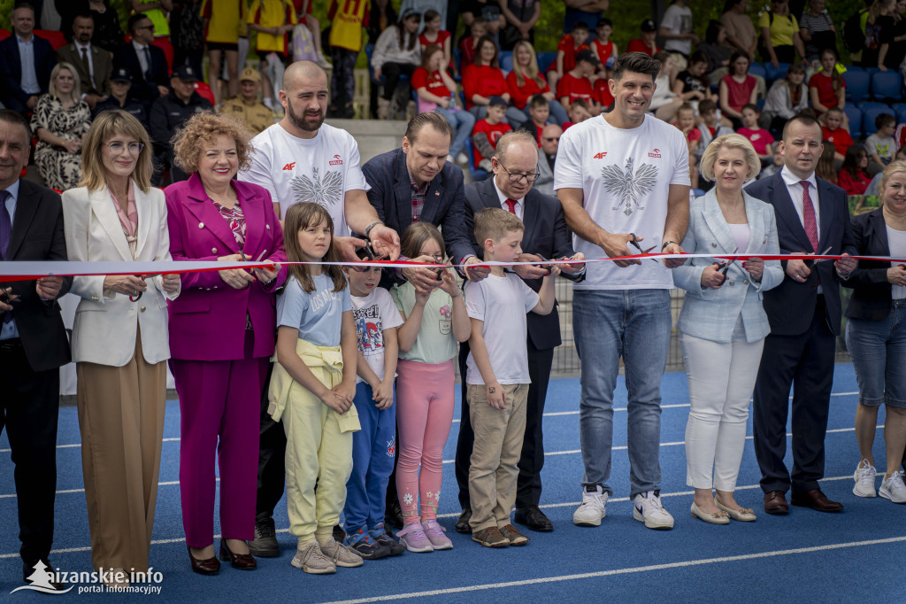 Stadion poświęcony i otwarty, ale… grać nie można