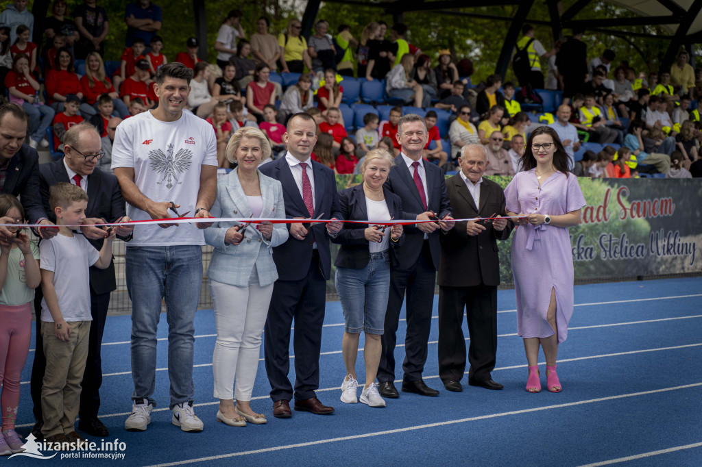 Stadion poświęcony i otwarty, ale… grać nie można