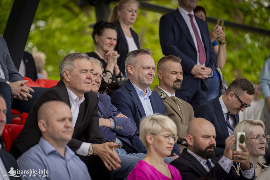 Stadion poświęcony i otwarty, ale… grać nie można
