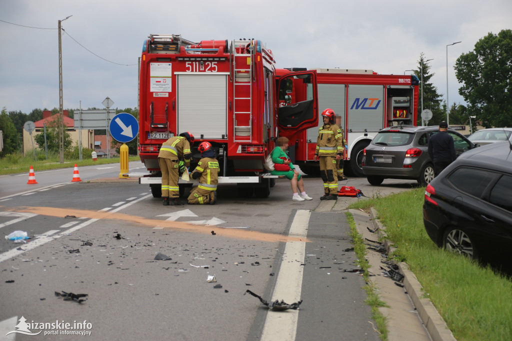Wypadek w Zarzeczu na skrzyżowaniu