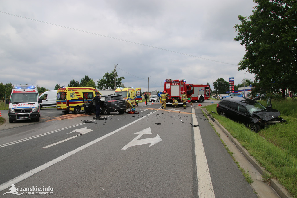 Wypadek w Zarzeczu na skrzyżowaniu