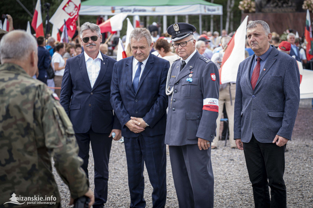 Uroczystości Narodowego Dnia Pamięci o Polakach w Domostawie
