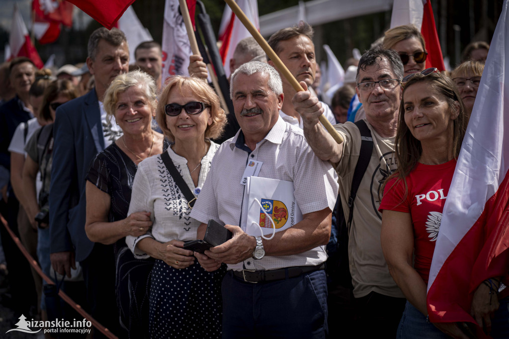 Uroczystości Narodowego Dnia Pamięci o Polakach w Domostawie