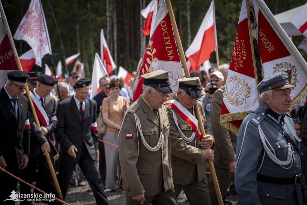Uroczystości Narodowego Dnia Pamięci o Polakach w Domostawie