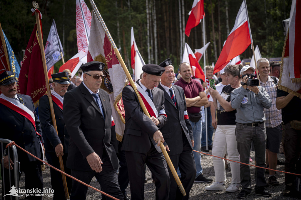 Uroczystości Narodowego Dnia Pamięci o Polakach w Domostawie