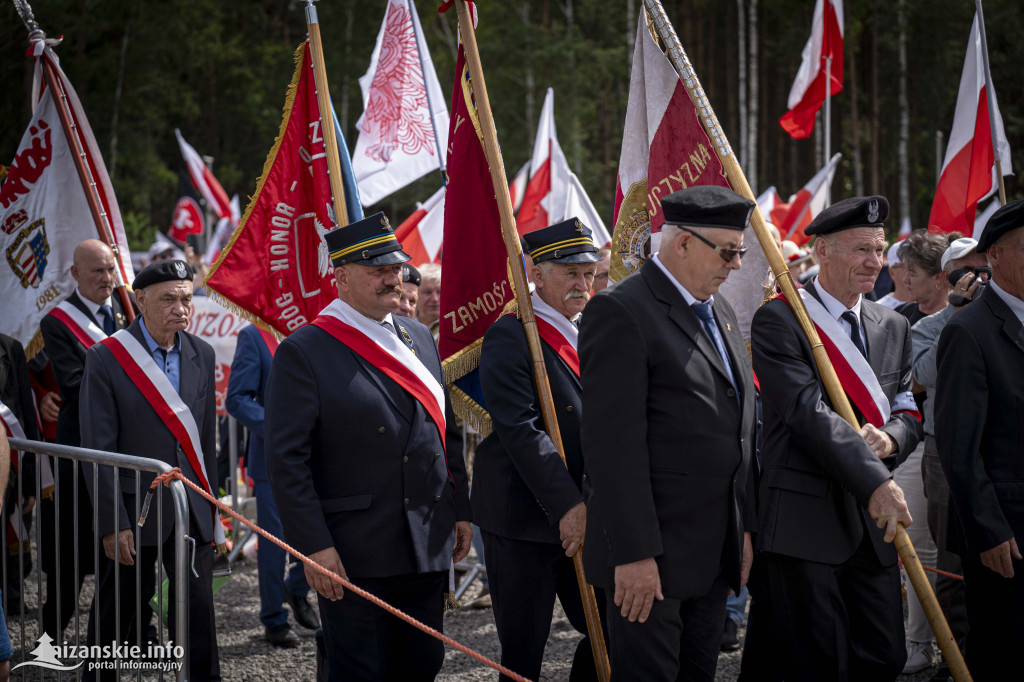 Uroczystości Narodowego Dnia Pamięci o Polakach w Domostawie