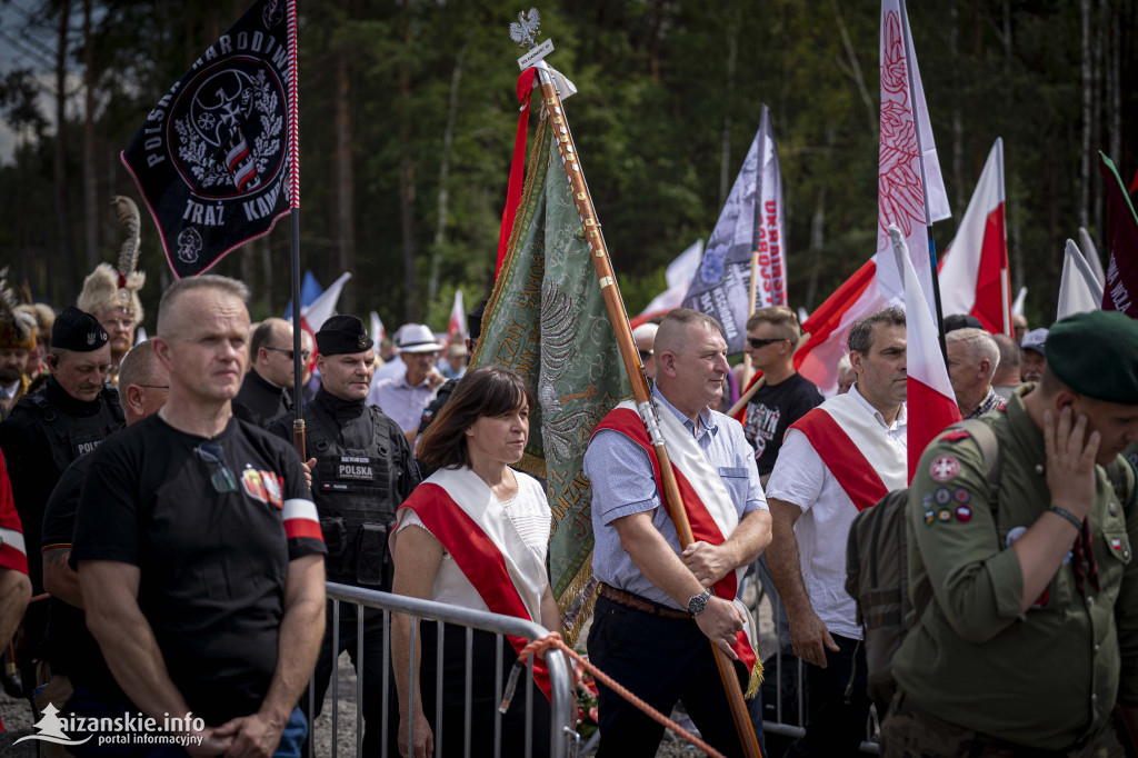 Uroczystości Narodowego Dnia Pamięci o Polakach w Domostawie