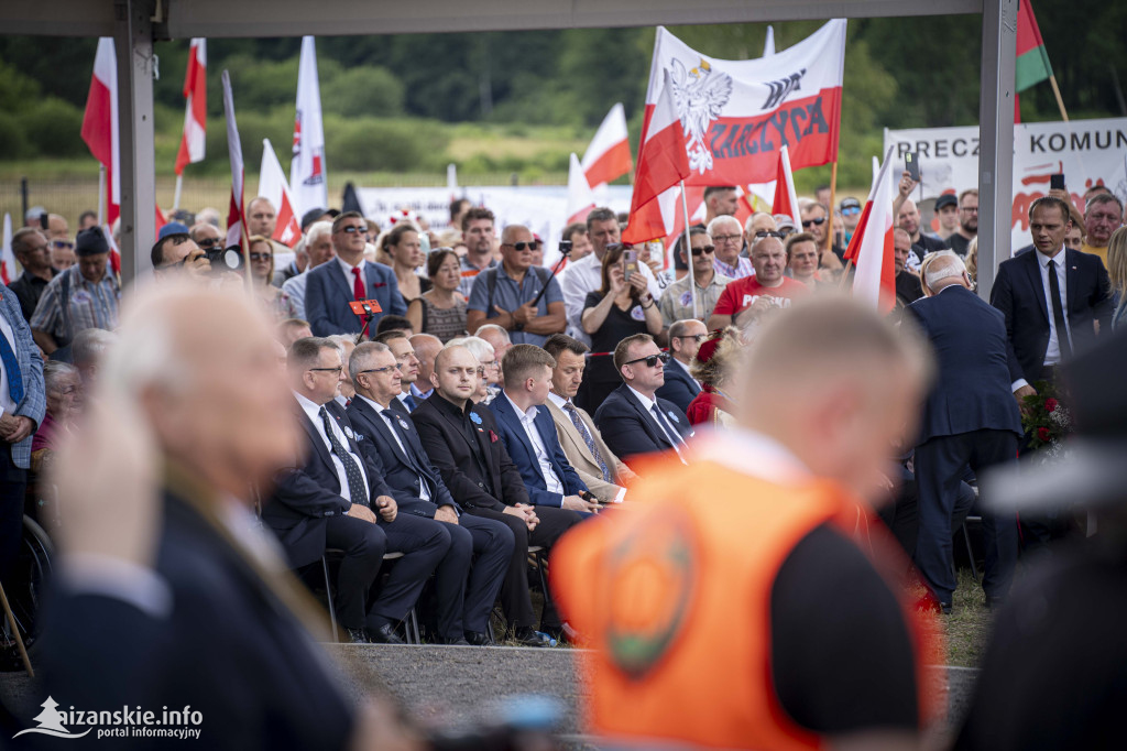 Uroczystości Narodowego Dnia Pamięci o Polakach w Domostawie