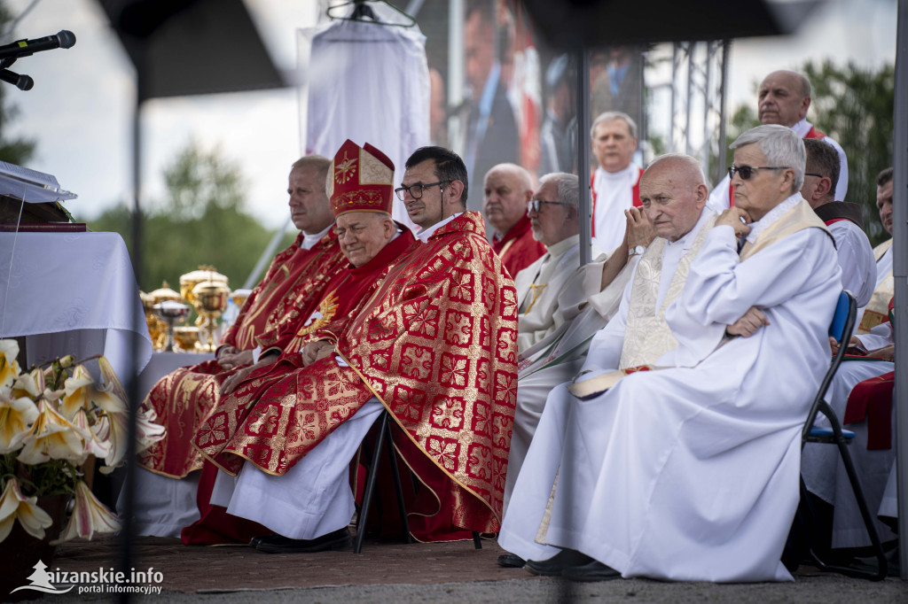 Uroczystości Narodowego Dnia Pamięci o Polakach w Domostawie